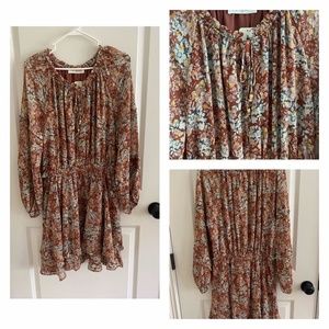 *NWT* TIERED RUFFLE DRESS